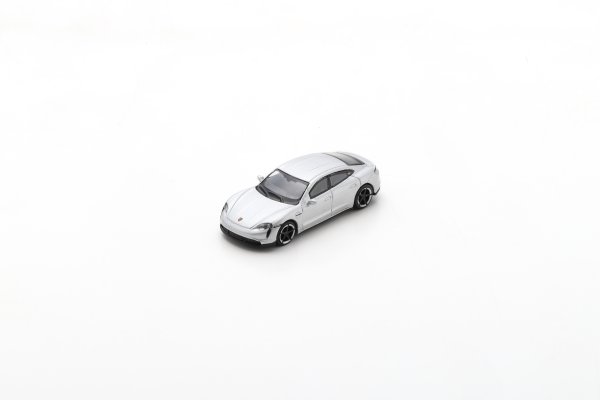 Porsche Taycan Turbo S, 1:87