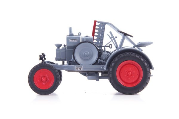 Kramer K18 Allesschaffer grau, 1:32