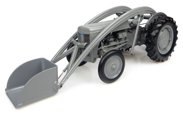 Massey Ferguson TEA 20 mit Frontlader, 1:16 – 1947 Version