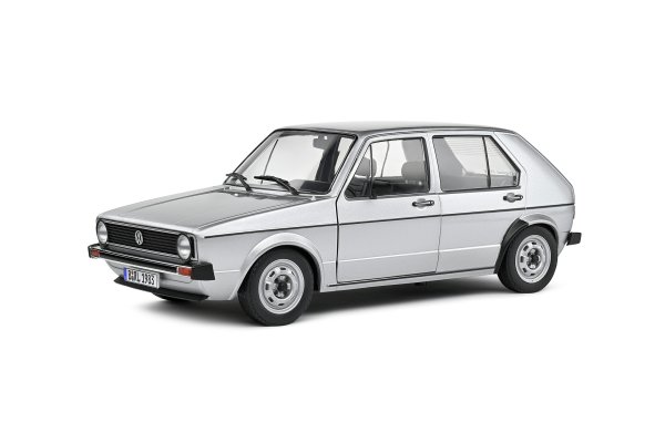 Volkswagen Golf L silber, 1:18